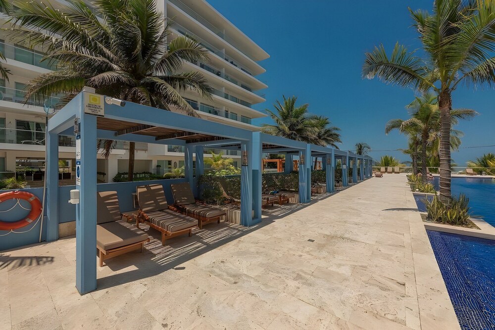 Condominio frente al mar Morros Ultra