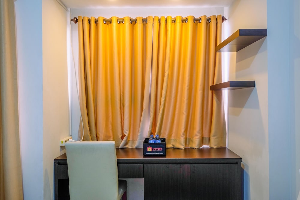 Warm And Cozy Studio Apartment At Margonda Residence 5 view 2