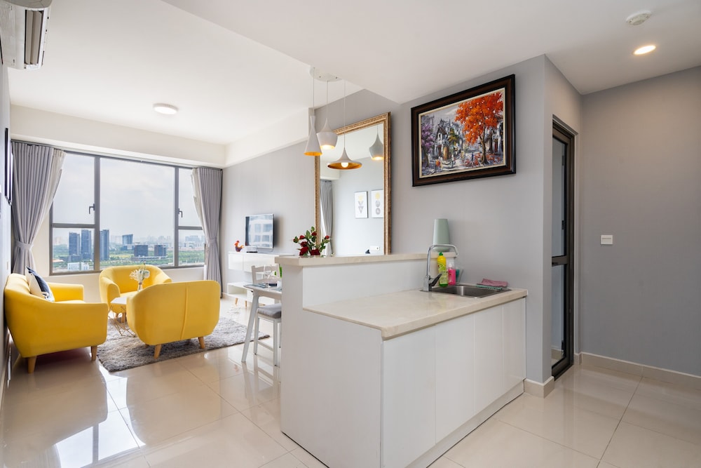 Annie Apartment - Rivergate Resident