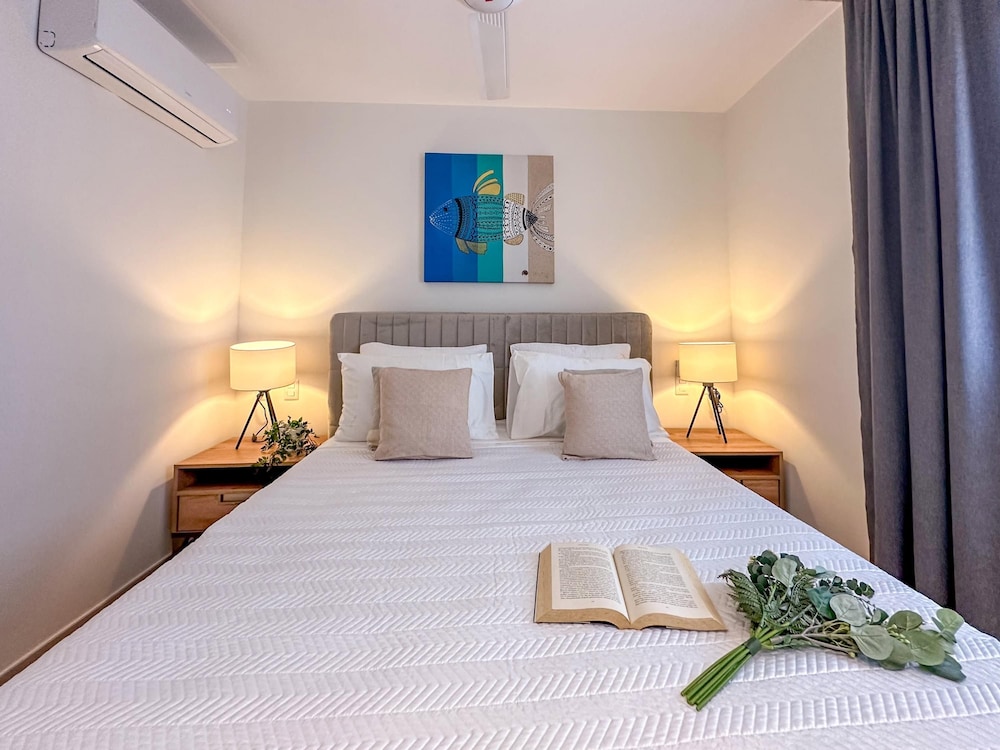 Cozy and Beautiful Apartment at the Beach