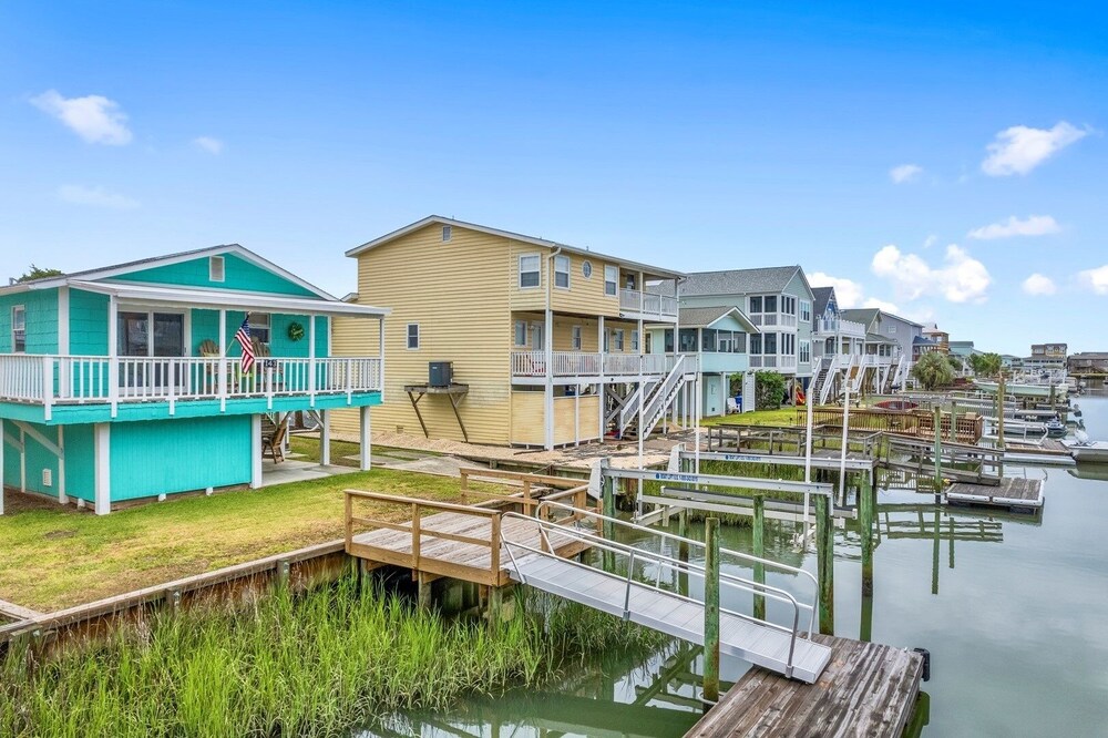 The Marlin House / 143 Marlin Drive 3 Bedroom Home