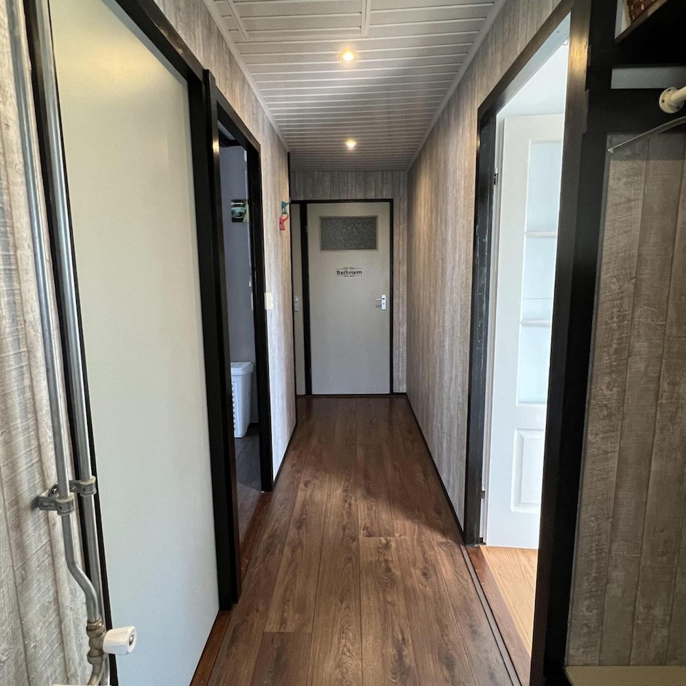 Comfortable Bungalow for 4 People