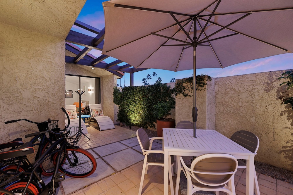 Mountain View Villa in Palm Springs