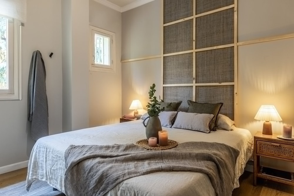 Aversa - 2 Bedrooms in Azca