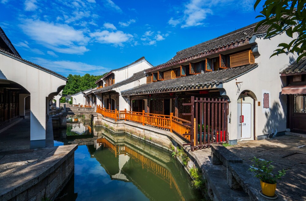 Lanting Yishi Inn