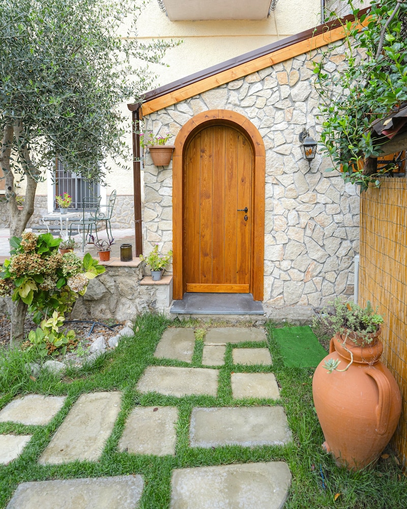 Tramonti Divini Amalfi Country House