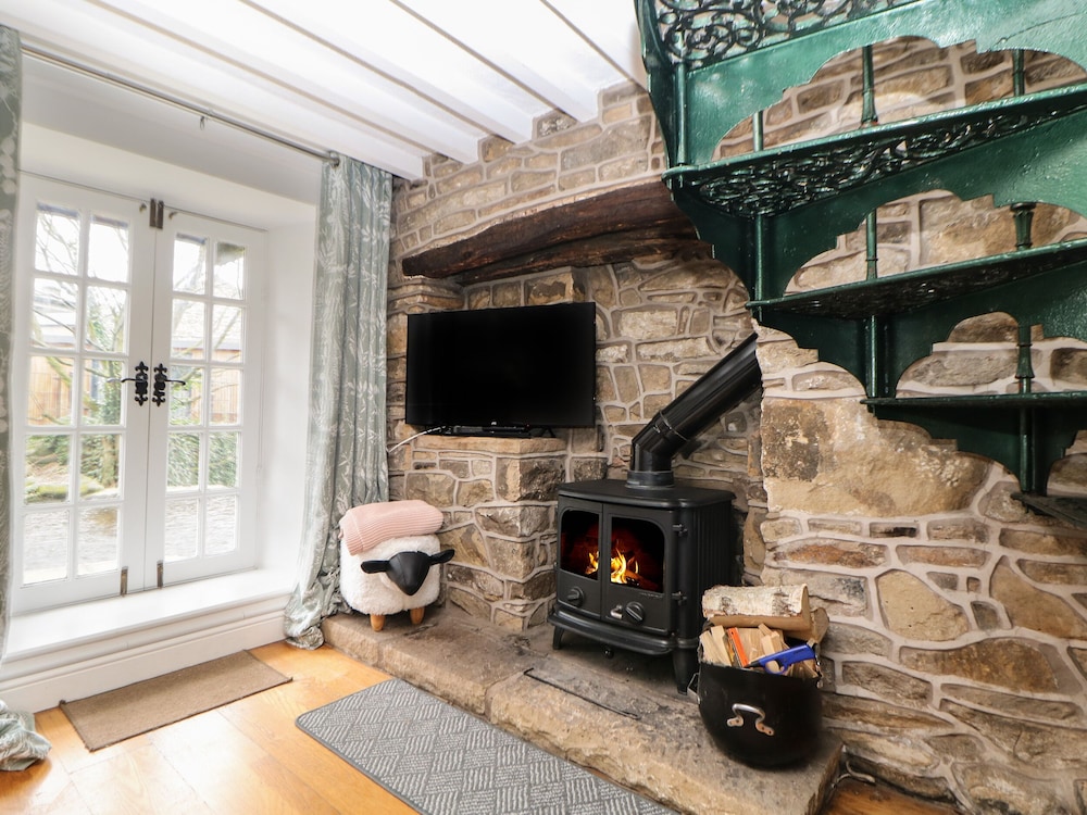 Bear Pit Cottage