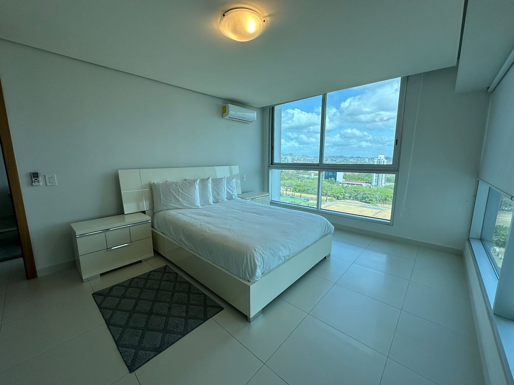 Pacific Cafe Classy 1-bedroom in Costa del Este