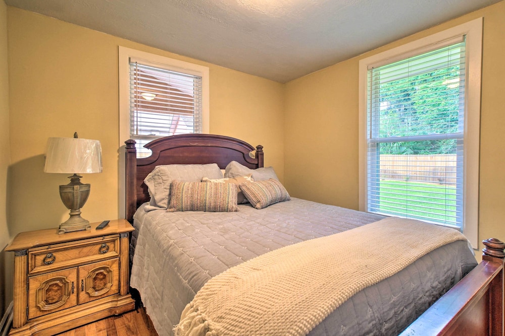 Updated Savannah Hideaway w/ Luxury Backyard! view 3
