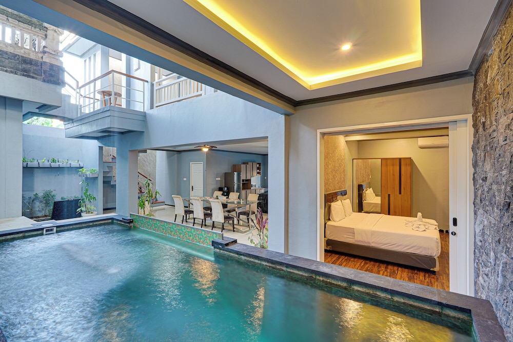 Villa Master Residance