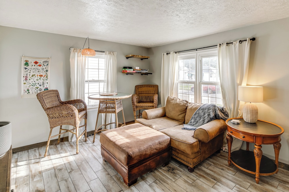 2 Blocks to Main St: Walkable Beech Grove Home!