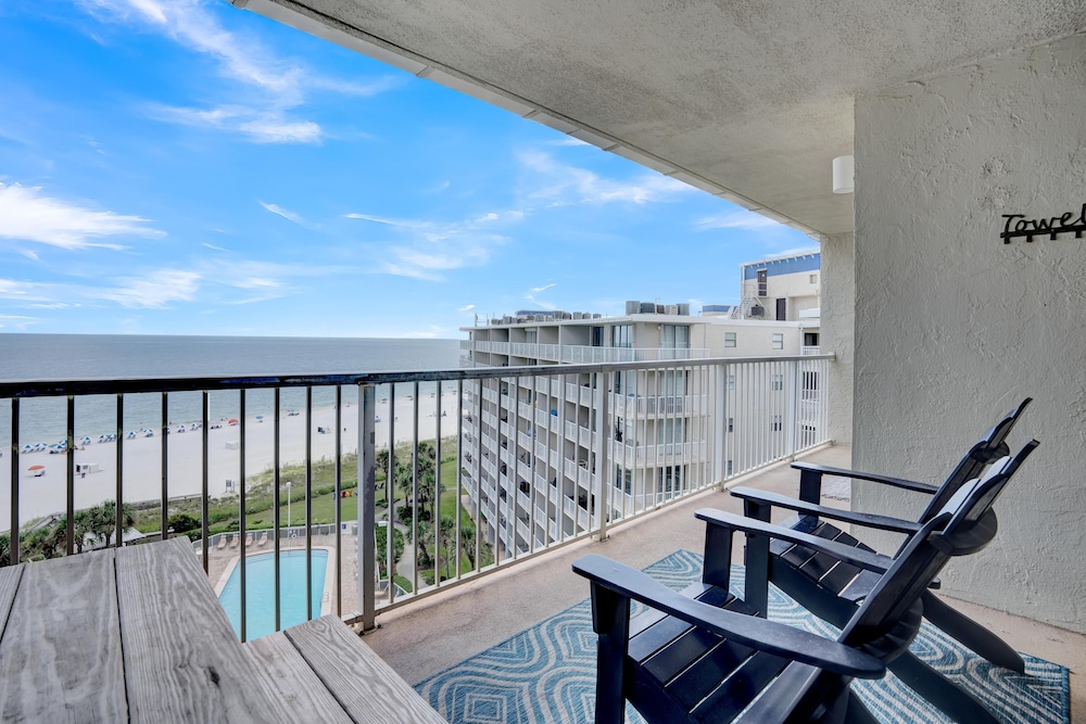 Seaside Beach & Racquet 5917