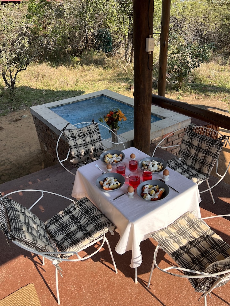 Manzini Swazi King Chalets