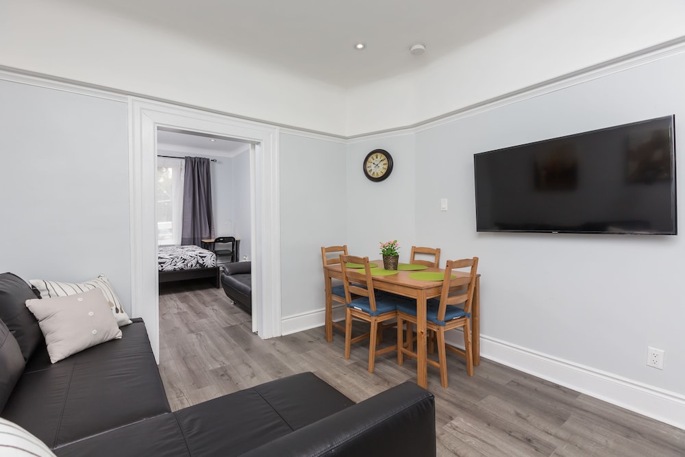 Applewood Suites - The CasaDupont