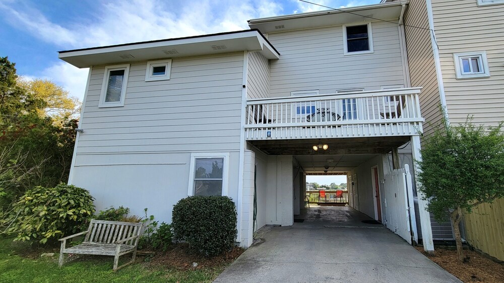One Marsh Creek by Tybee Vacation Rentals