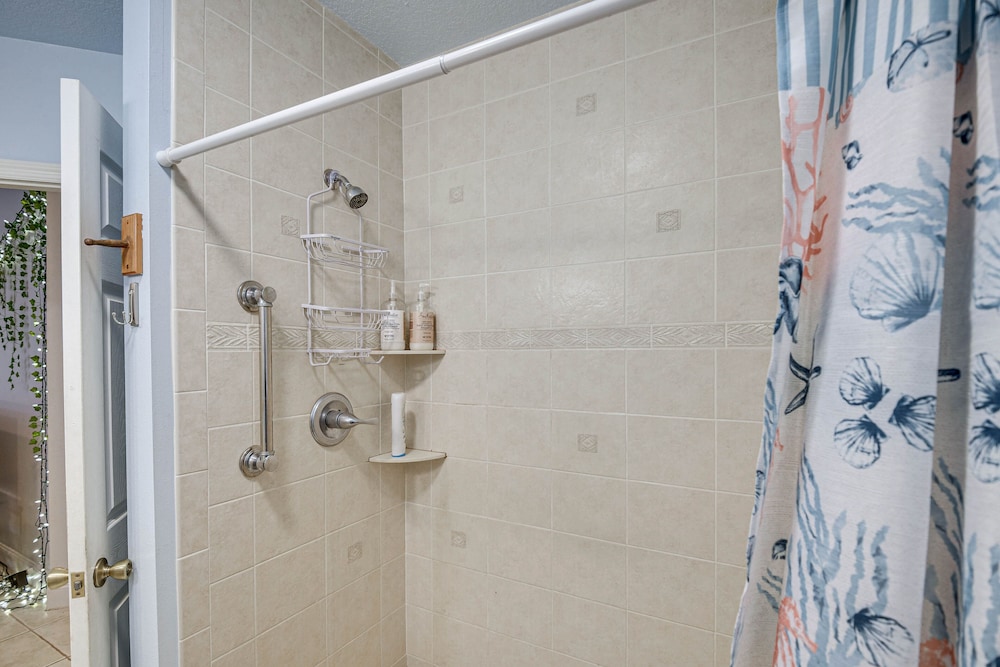 Palm Coast Vacation Rental < 1 Mi to the Beach!
