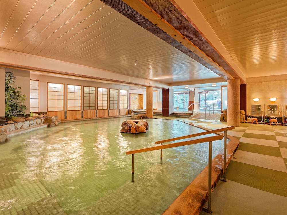 Ooedo Onsen Monogatari Premium Shirahama Saichoraku