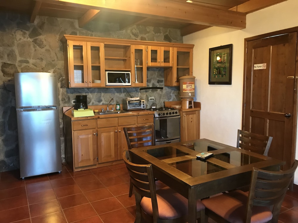 Atitlan Villas Qanajuyu