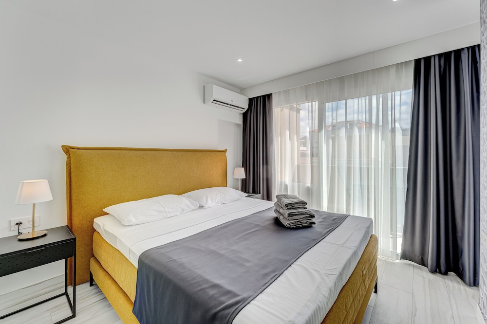 BAL Apartments - Adults Only