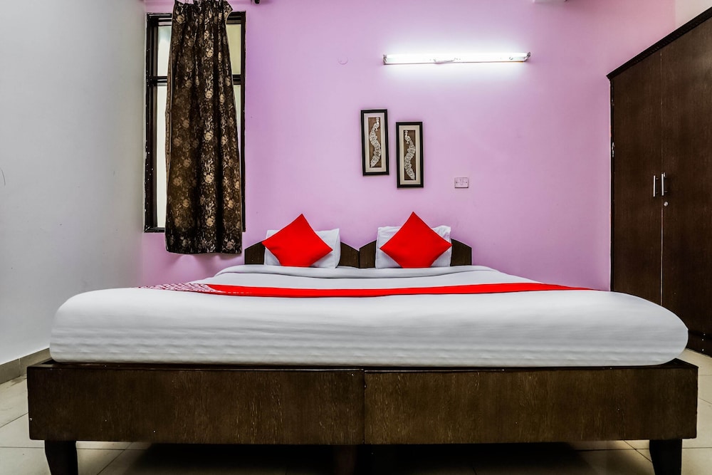 OYO 457 Hotel Mittal Residency