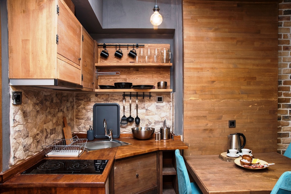 Cube Suitler - Image 47