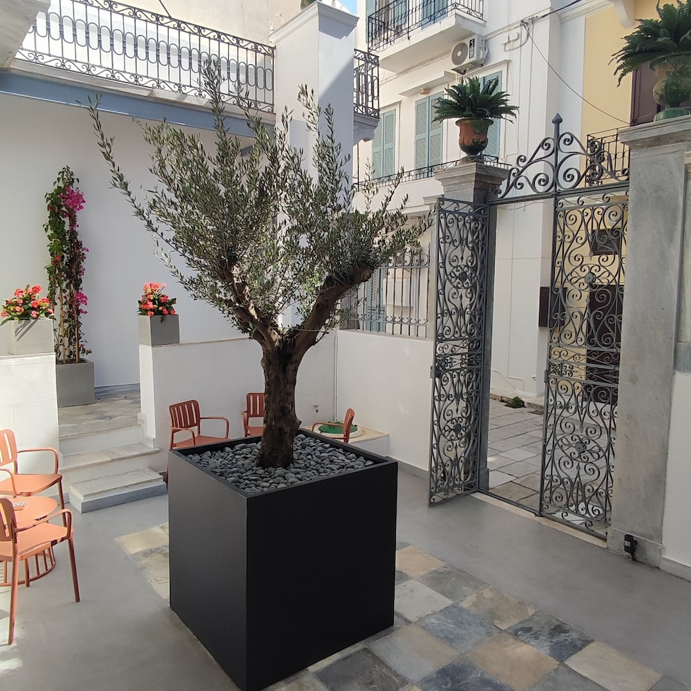 Alma Syros