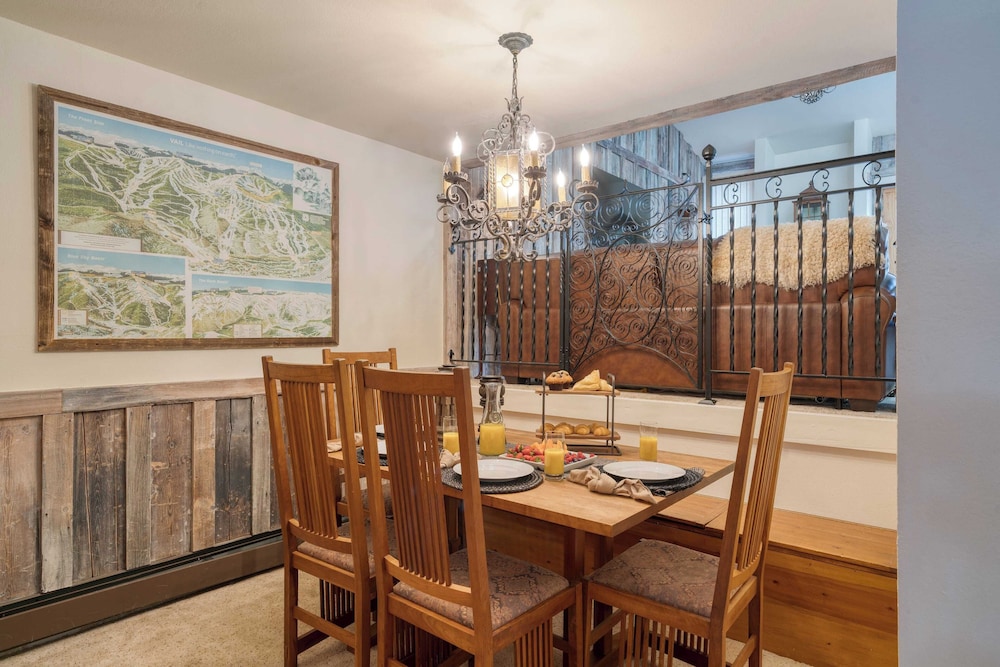 Vail Vista Mountain Retreat w/ Balcony & Views, Near Vail Ski Village