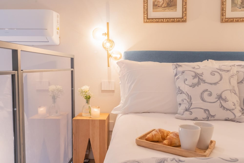 Cinque Giornate 70 Suites - Atena