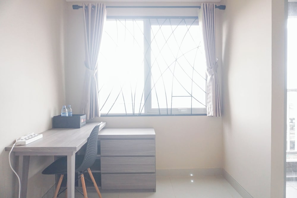 Good Choice and Comfy Studio Apartment at LRT City Jatibening
