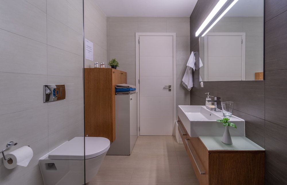 Abelia Luxurious Villas