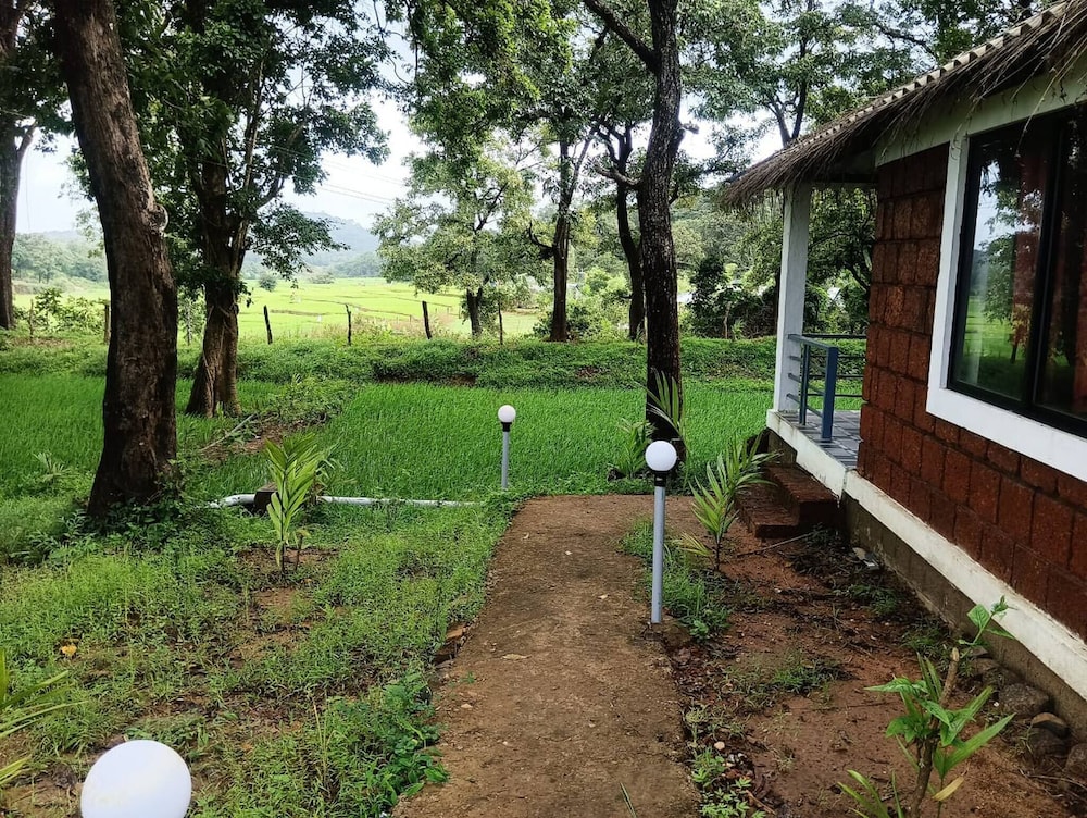 Room in B&B - Cottage In Farm House Dandeli