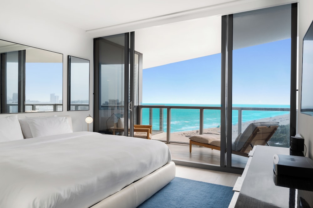 Luxury Vacation Rentals in South Beach by LRMB