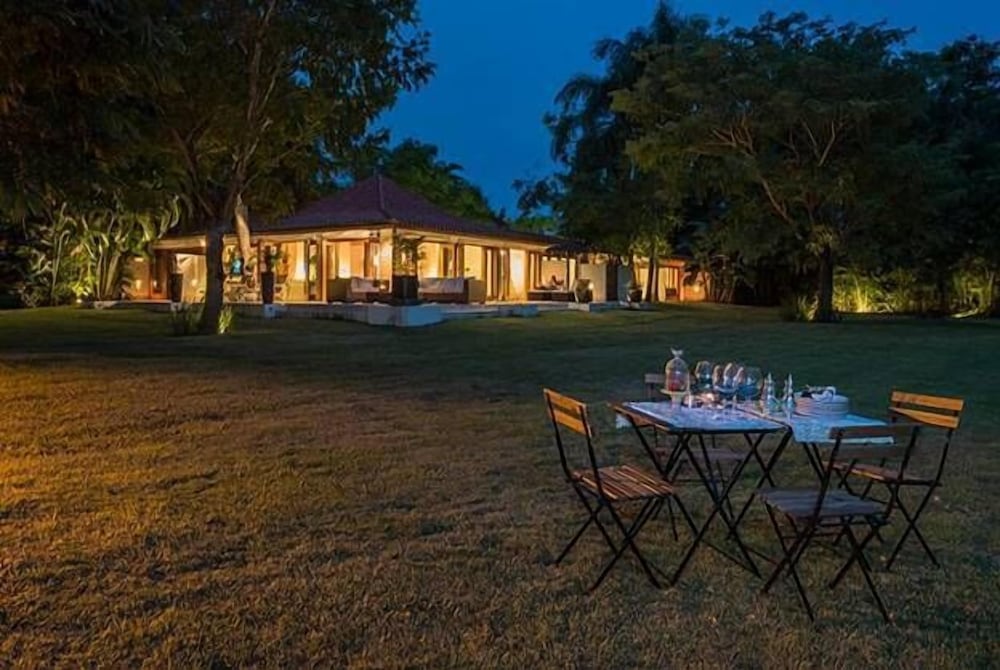 Villa Emily