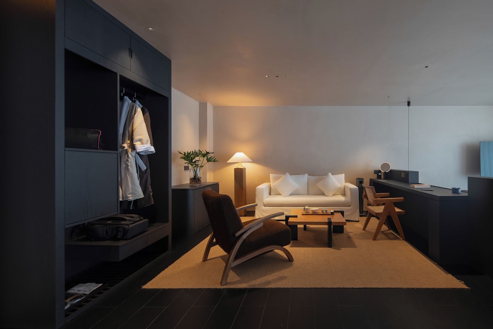 Dali Rushi Jiuxi Sea View Holiday Inn
