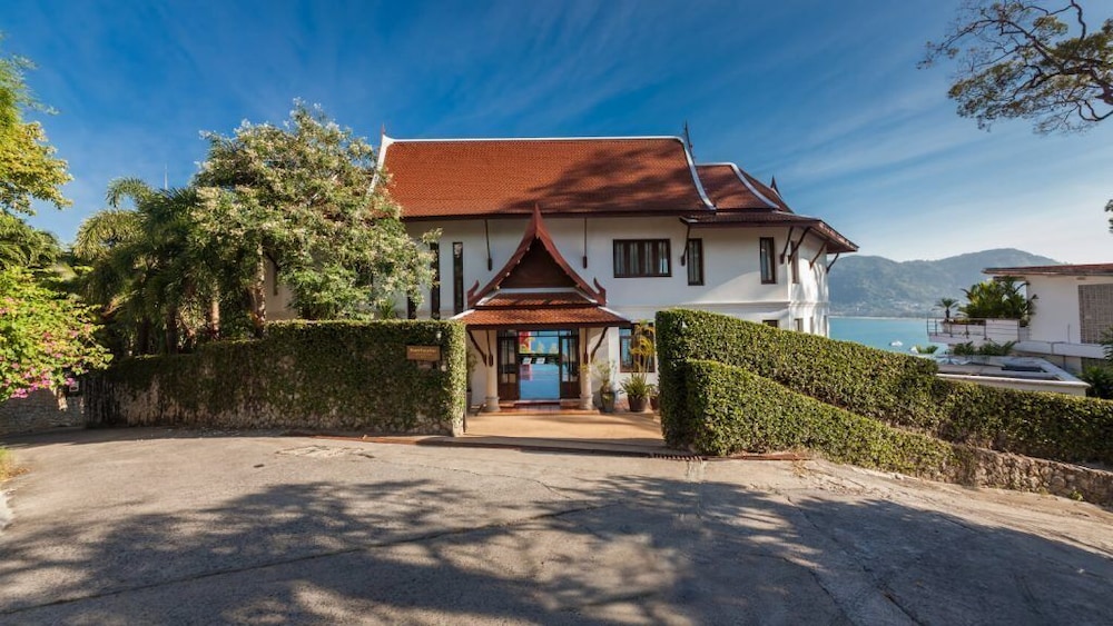 Grand Sea View 5BR Villa Sukadara Patong view 2