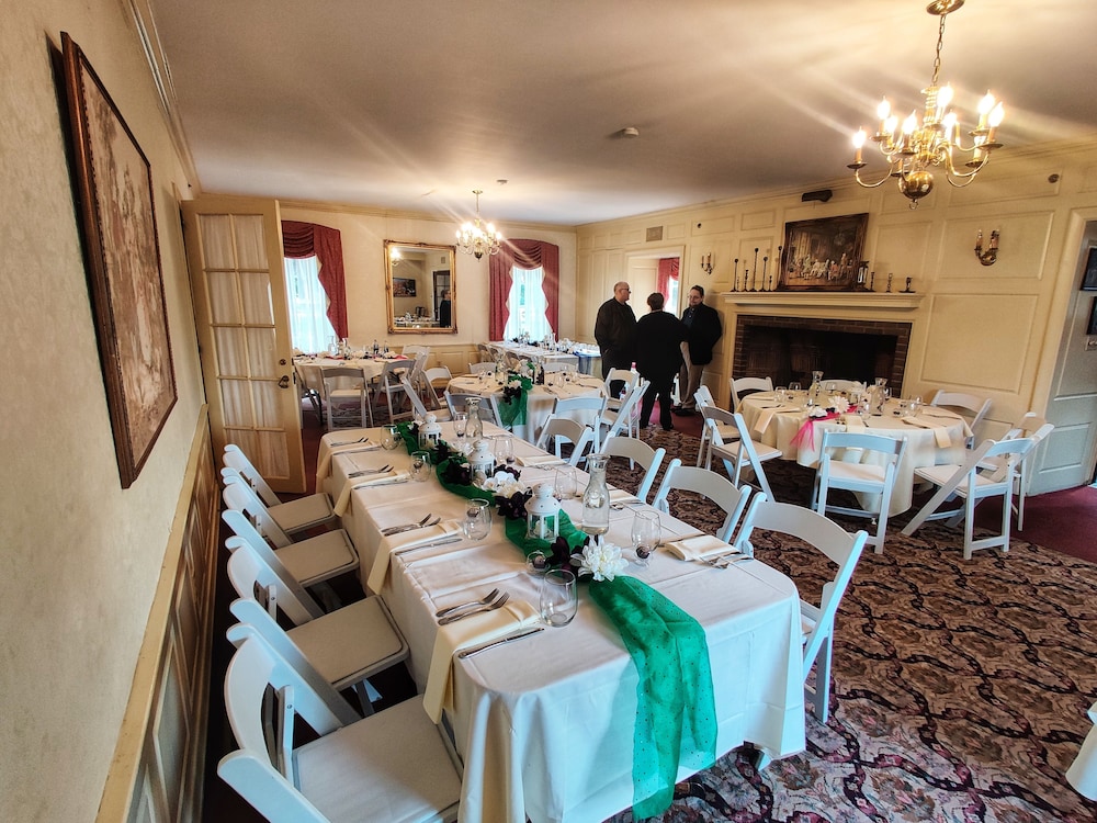 Montague Inn view 4