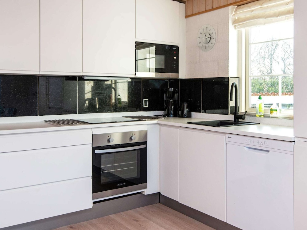 10 Person Holiday Home in Allingabro-by Traum view 2