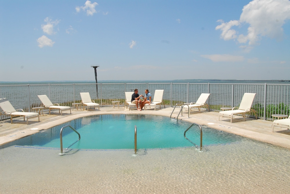 The Edge at Fager's Island