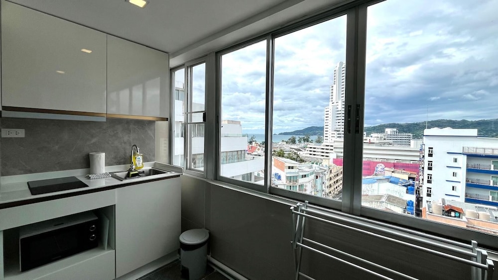 Heritage - Modern Studio Shared Pool, City Centre