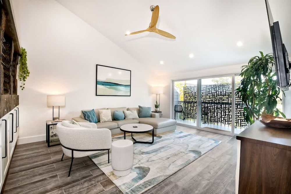 Sea Bluff - Direct Beach Access