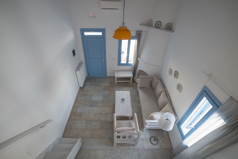 Almyra Guesthouses