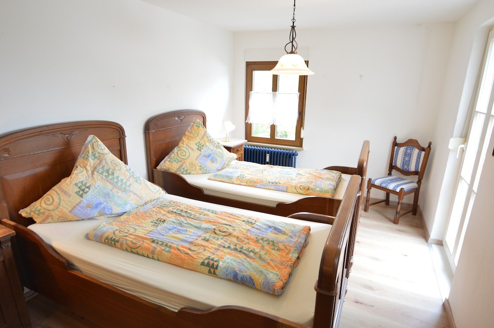 Holiday Home in Morscheid-riedenburg With Balcony view 3