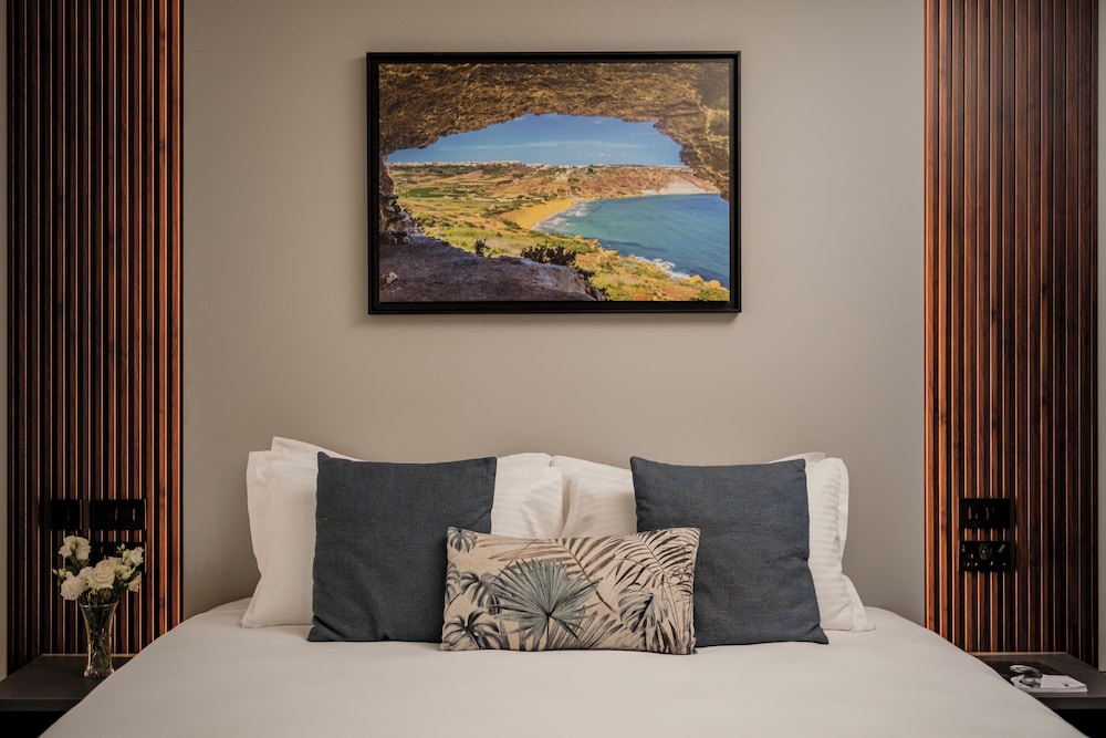 Isabella Suites