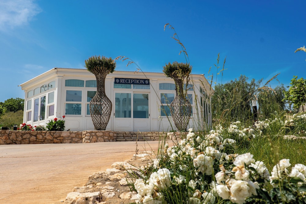 Arameras Beach Resort 63
