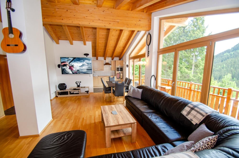 Ski Chalet Jim 300 m From ski Lift view 3