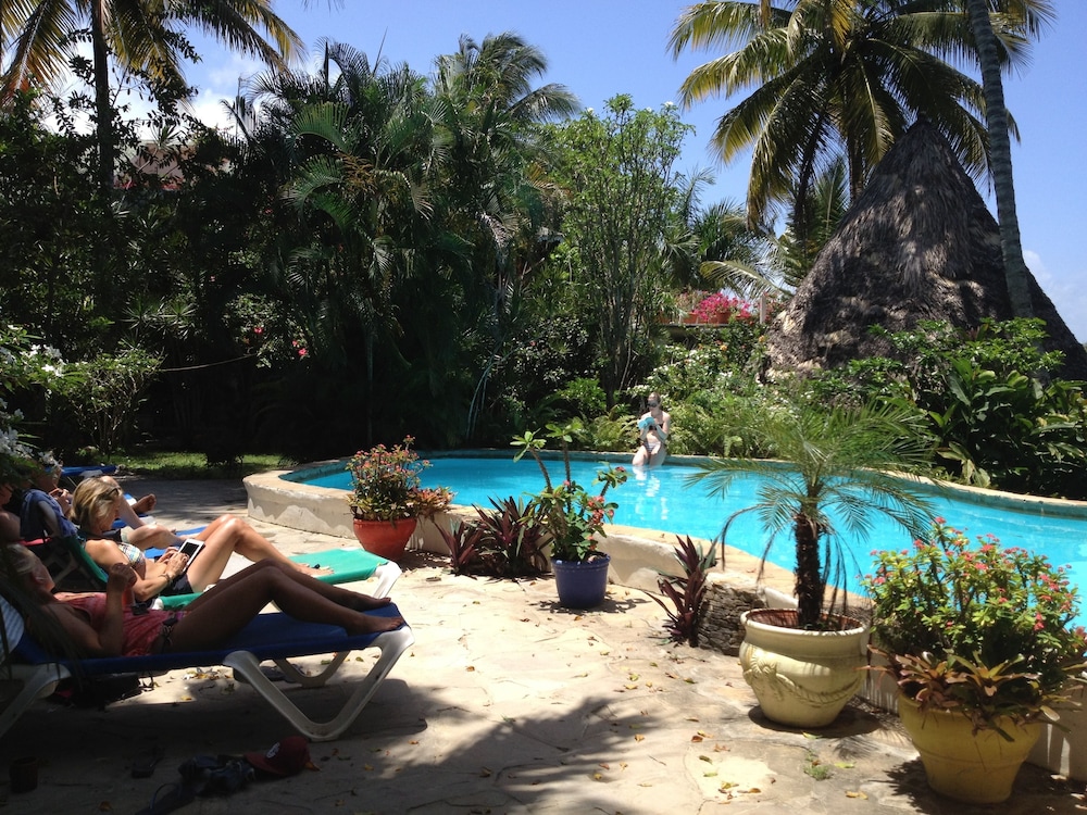 Hotel Cabarete Surf Camp - Image 1