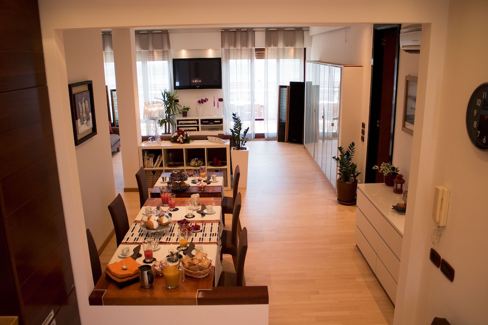 uPPer B&B