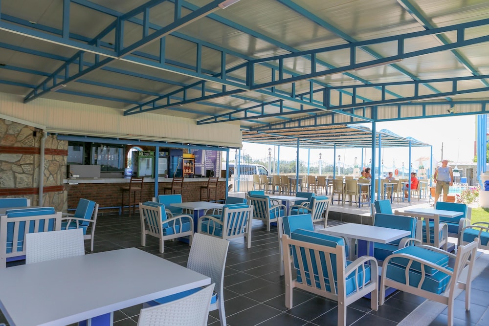 Sunset Village Apart Otel - Image 75