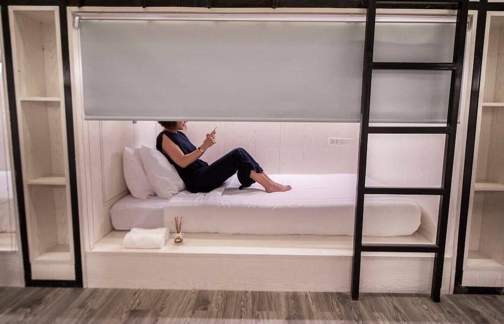 comfy crib hostel