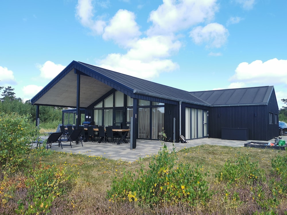 Panoramic Views and Luxurious Comfort on Læsø Island